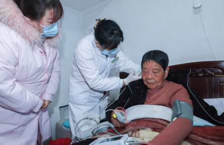 家庭養(yǎng)老床位 home-based care beds for senior citizens